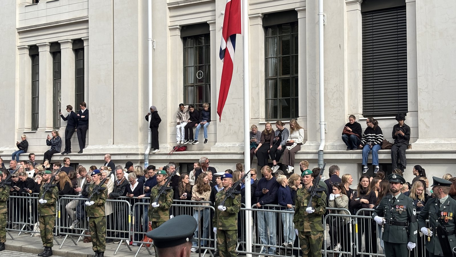 Prozession auf dem Weg zum Dom